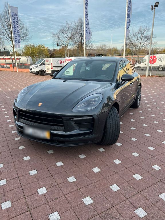 Porsche Macan 2022