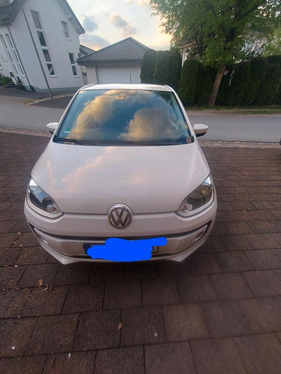 Volkswagen Up! 2015