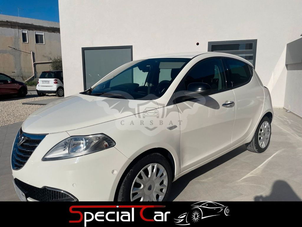 Lancia Ypsilon 2011