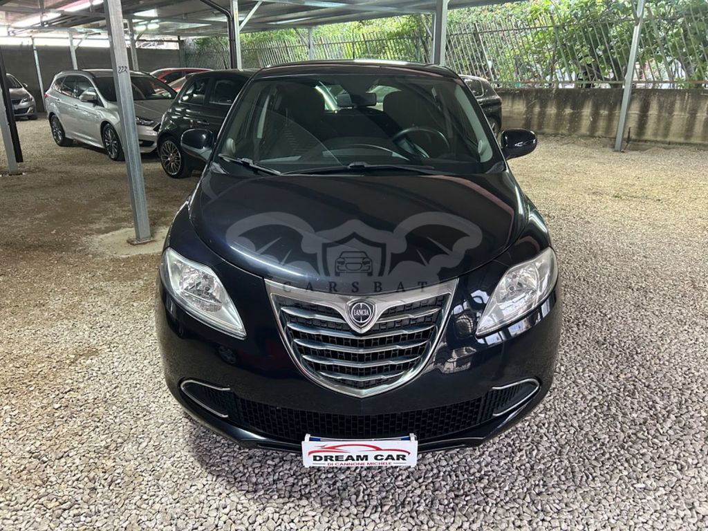 Lancia Ypsilon 2012