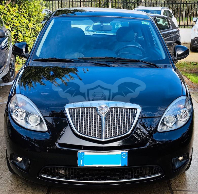 Lancia Ypsilon 2012
