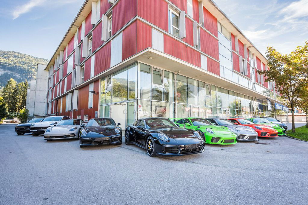 Porsche Taycan 2023