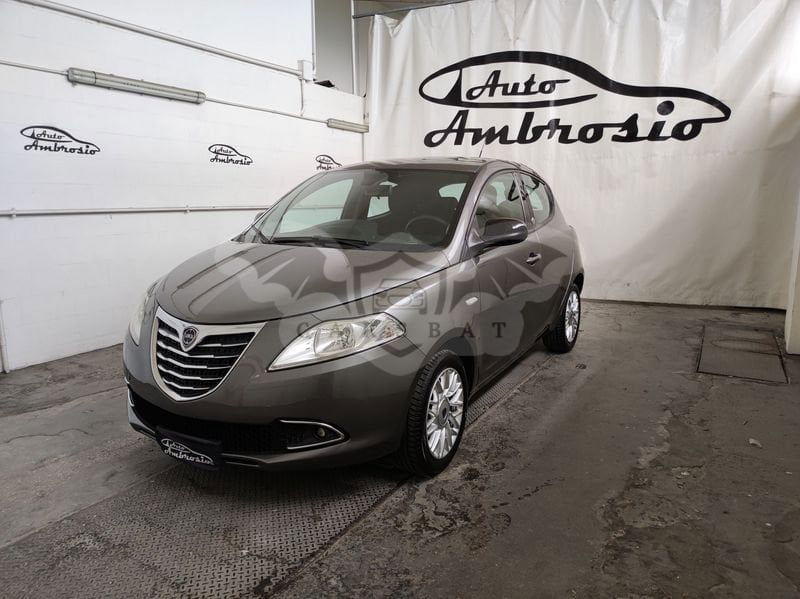 Lancia Ypsilon 2014