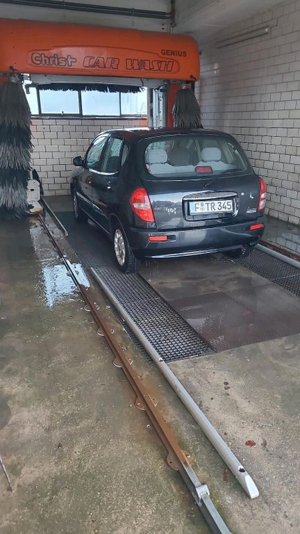 Daihatsu Sirion 2001