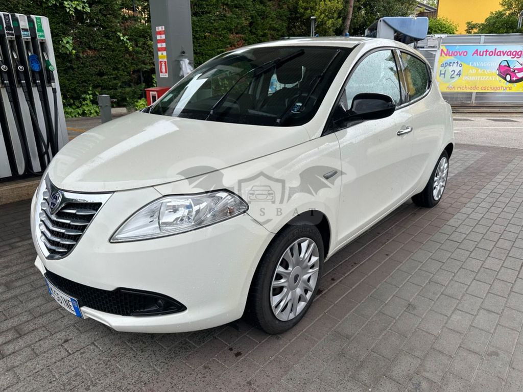 Lancia Ypsilon 2012