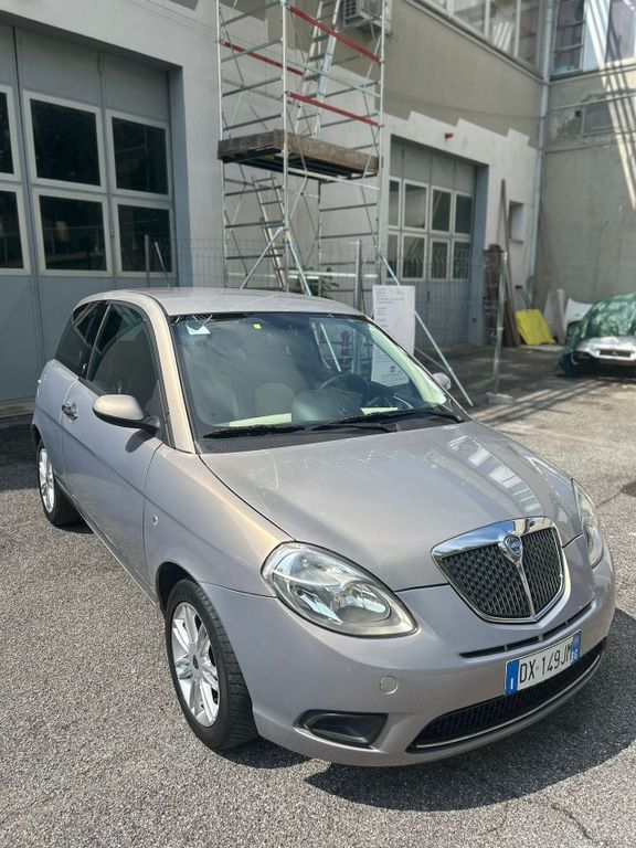 Lancia Ypsilon 2009