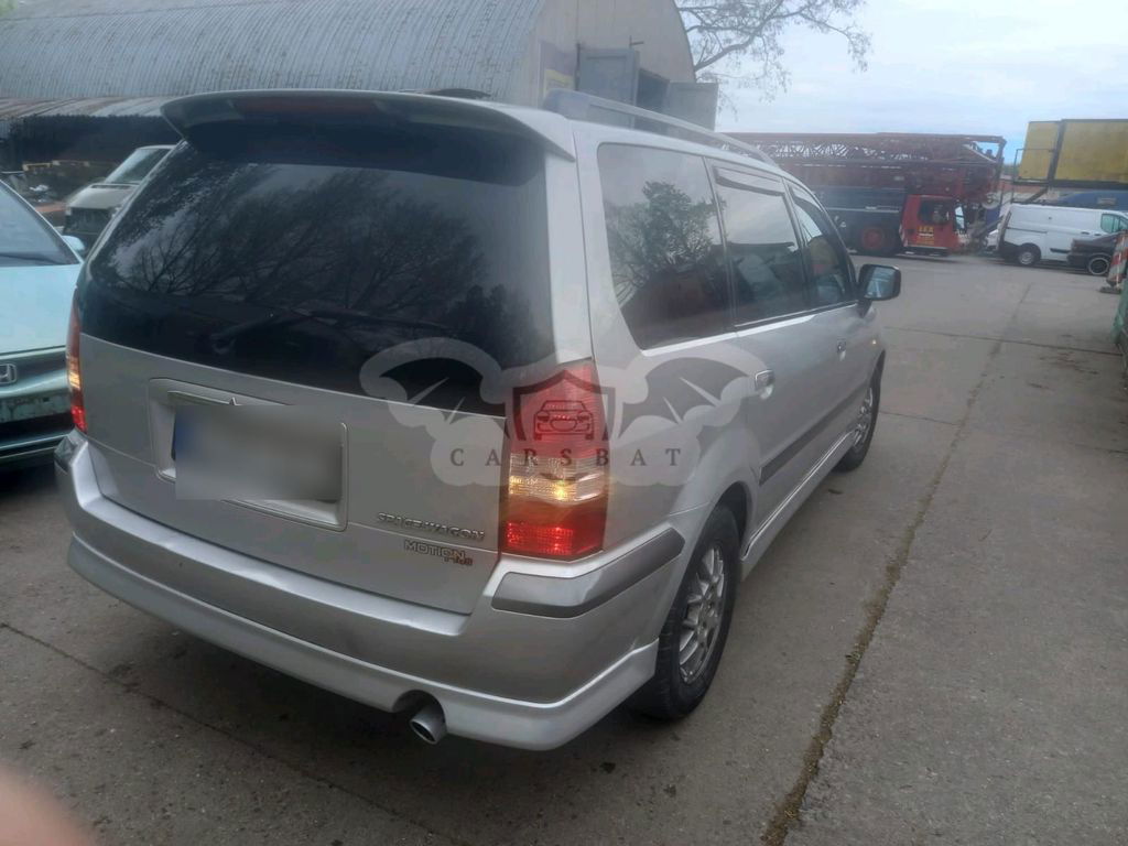 Mitsubishi Space Wagon 2005