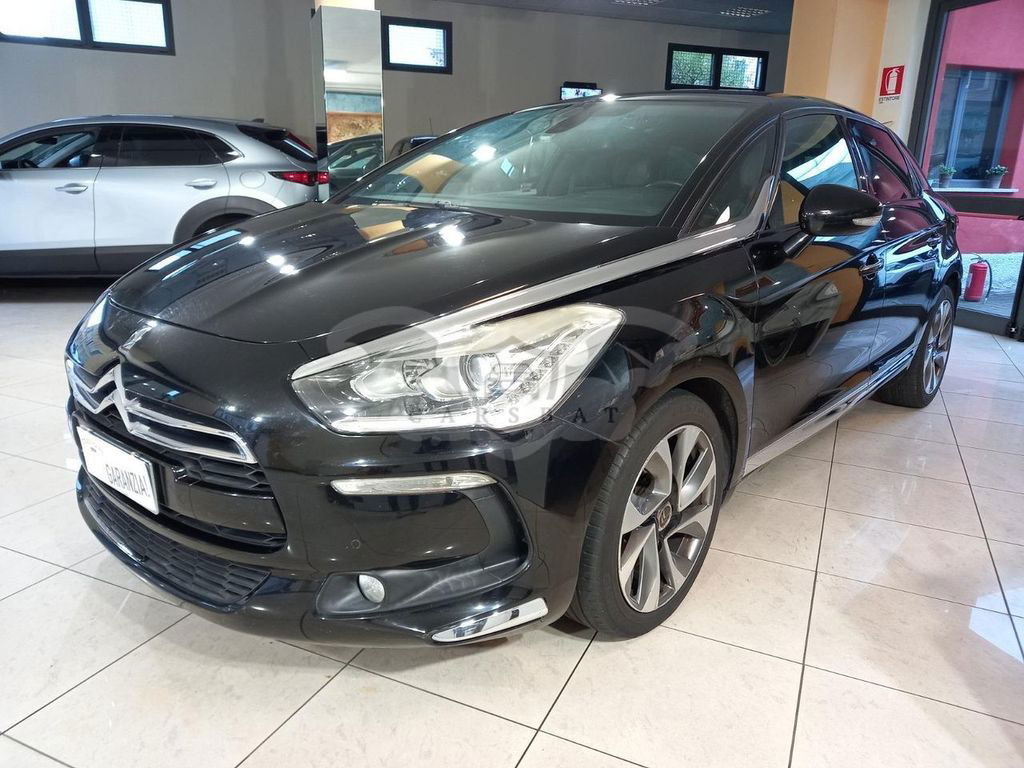 DS DS5 2012