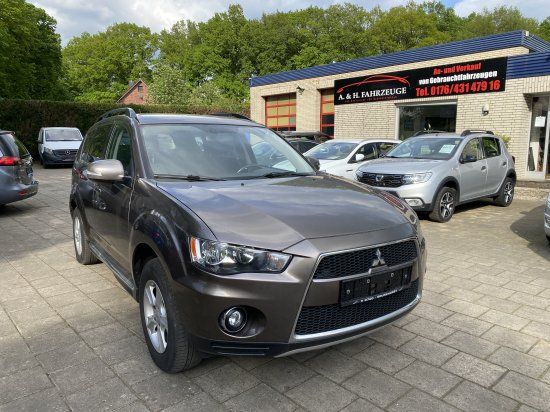 Mitsubishi Outlander 2011