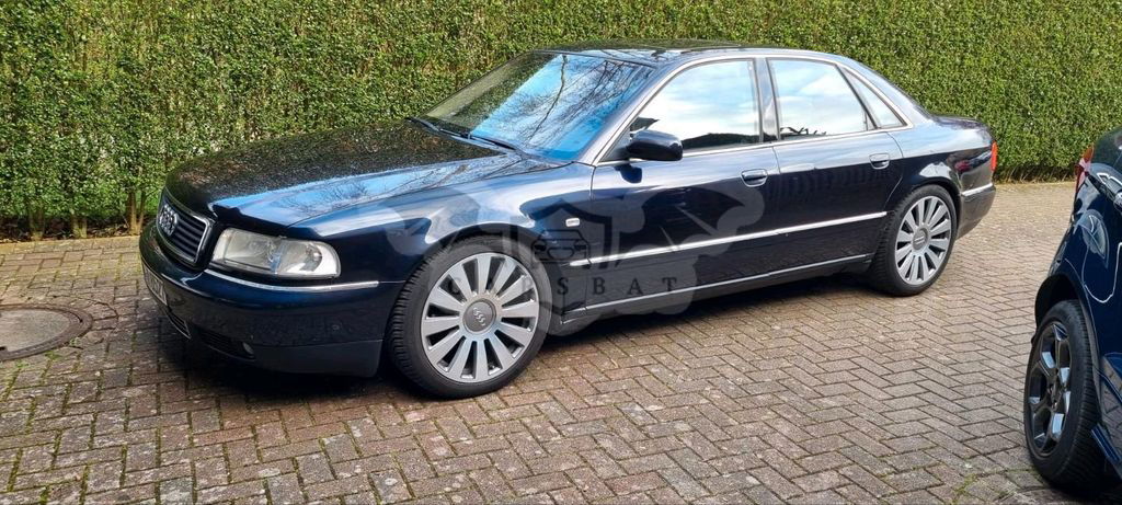 Audi A8 1999