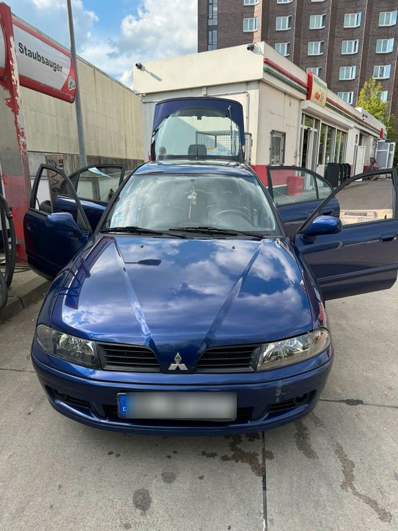 Mitsubishi Carisma 2004