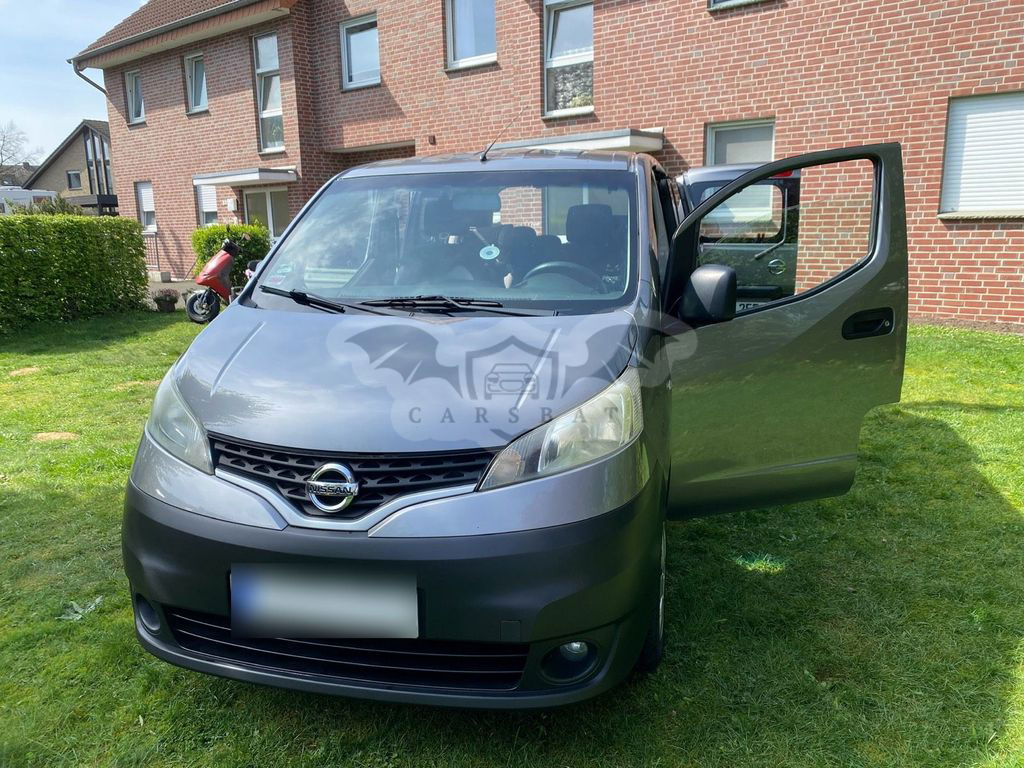 Nissan NV200 2012