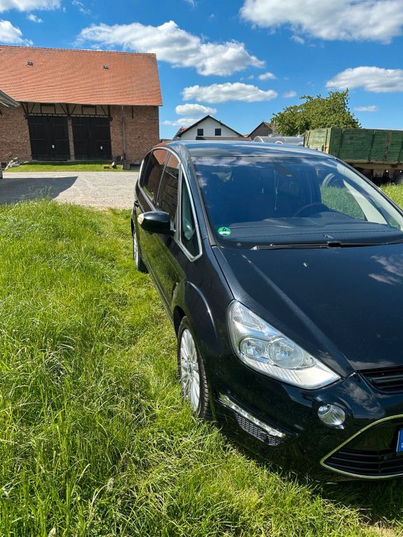 Ford S-Max 2012