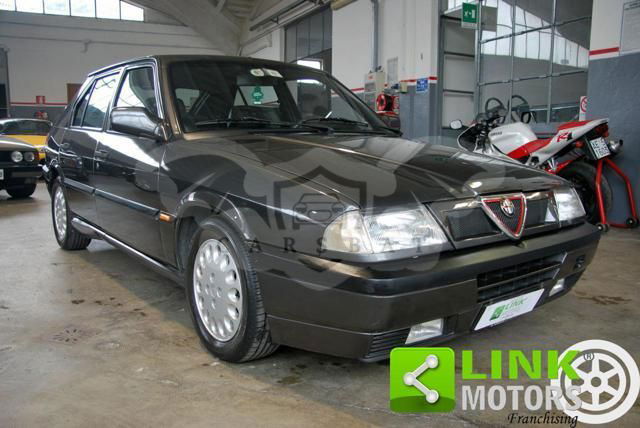 Alfa Romeo 33 1990