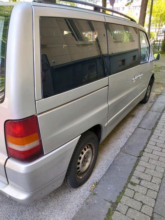 Mercedes-Benz V 220 2003