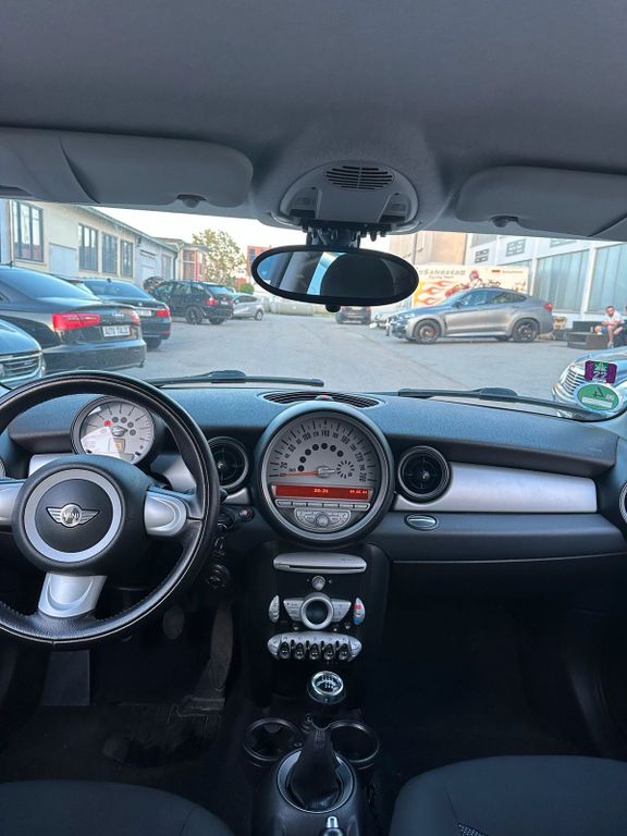 Mini One 2010