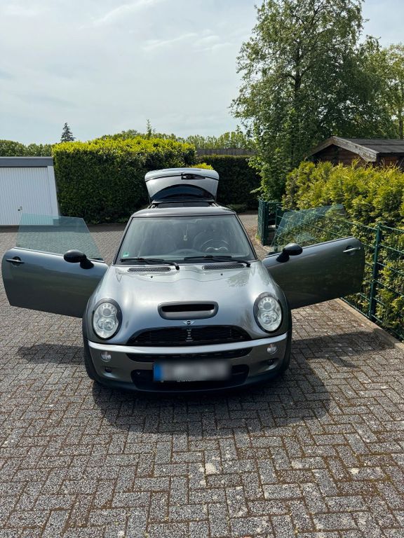 Mini John Cooper Works 2005