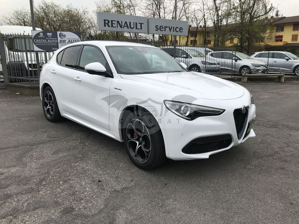 Alfa Romeo Stelvio 2021
