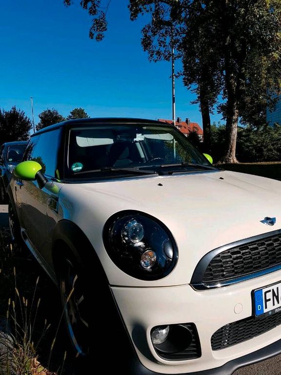 Mini John Cooper Works 2010