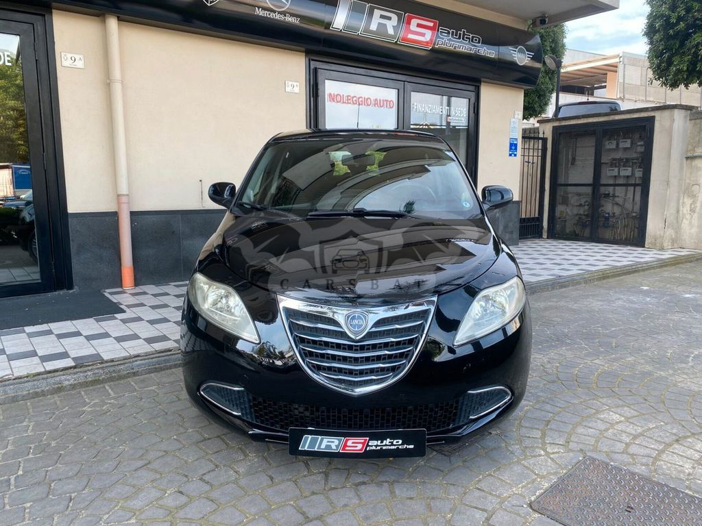 Lancia Ypsilon 2011