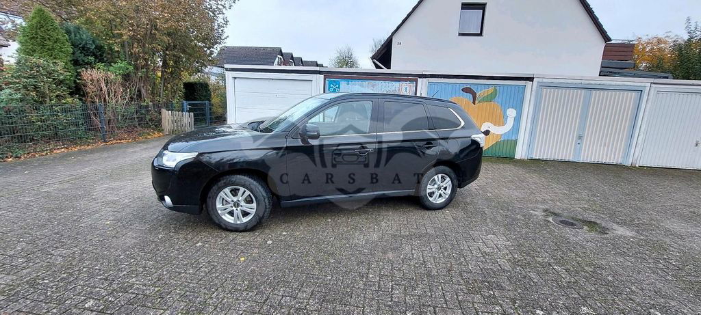 Mitsubishi Outlander 2013