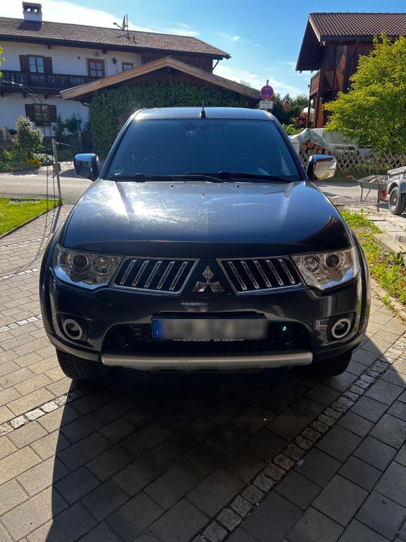Mitsubishi L200 2011