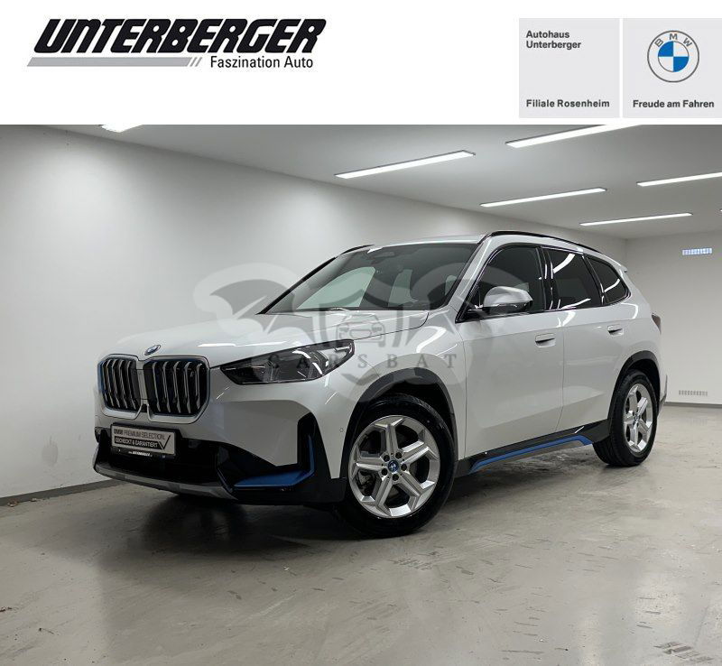 BMW iX1 2023