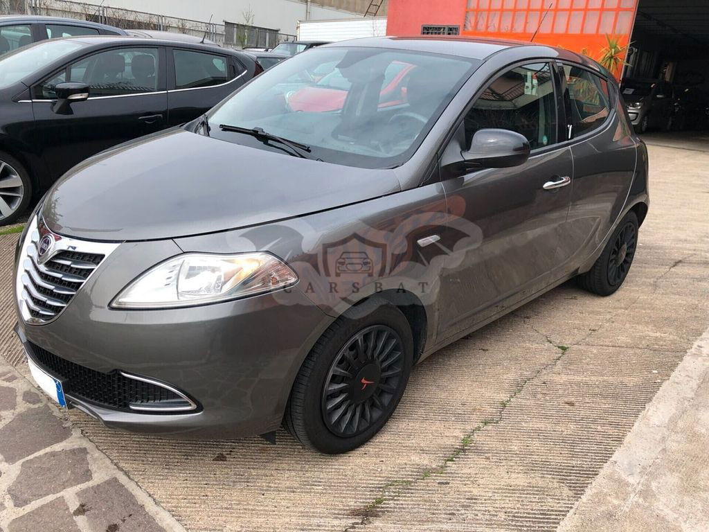 Lancia Ypsilon 2012