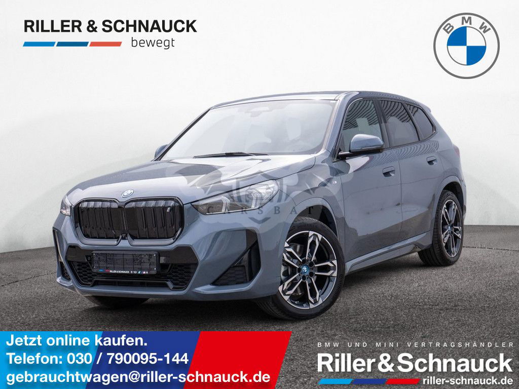 BMW iX1 2023