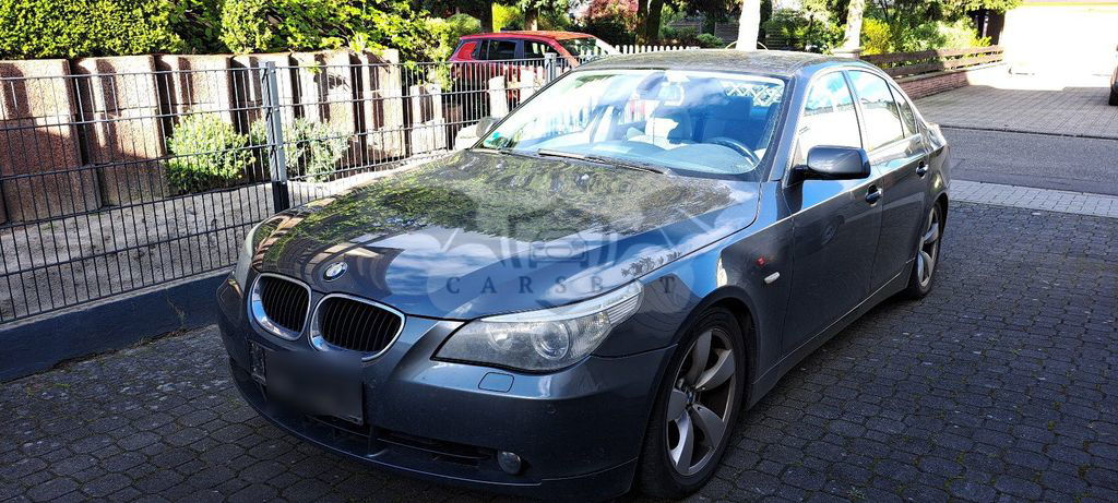 BMW M5 2004