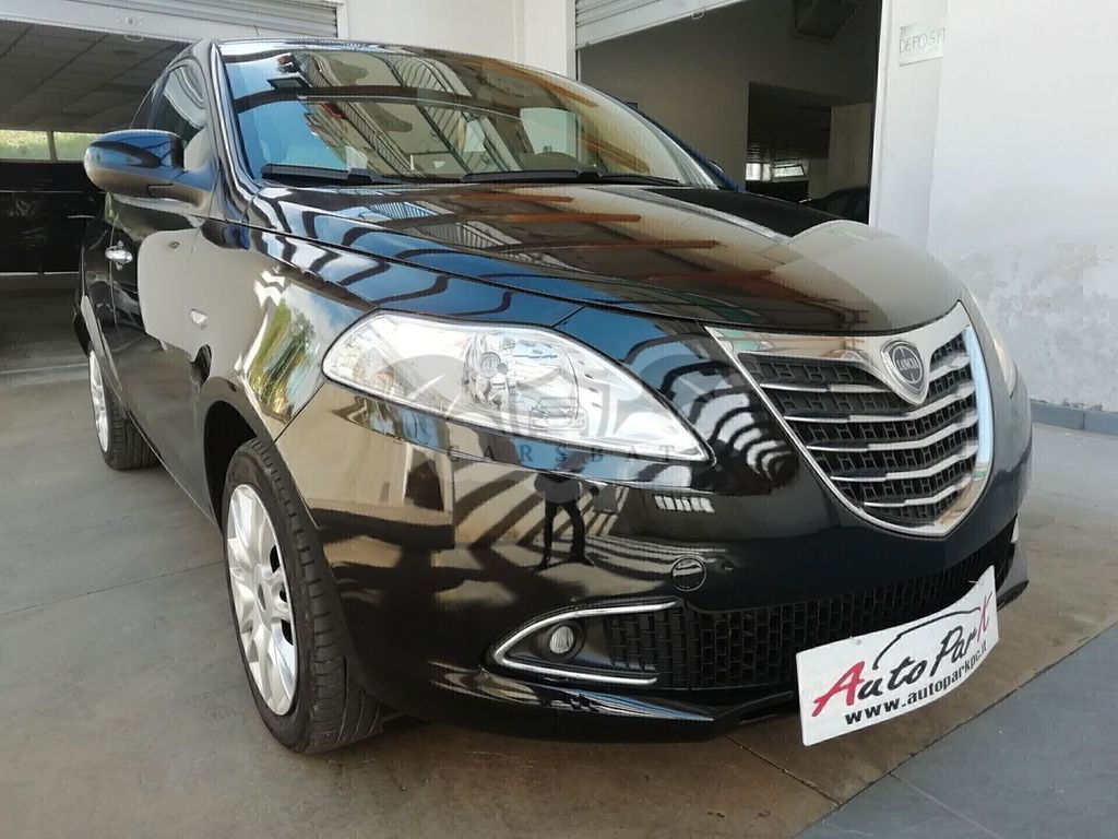 Lancia Ypsilon 2014