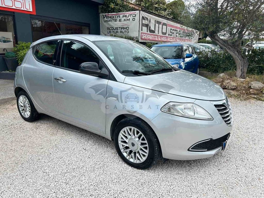 Lancia Ypsilon 2014