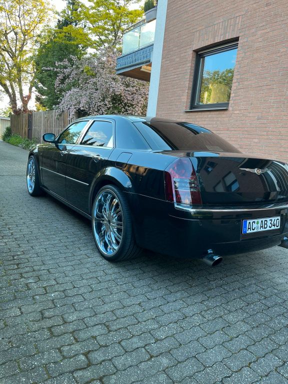 Chrysler 300C 2005
