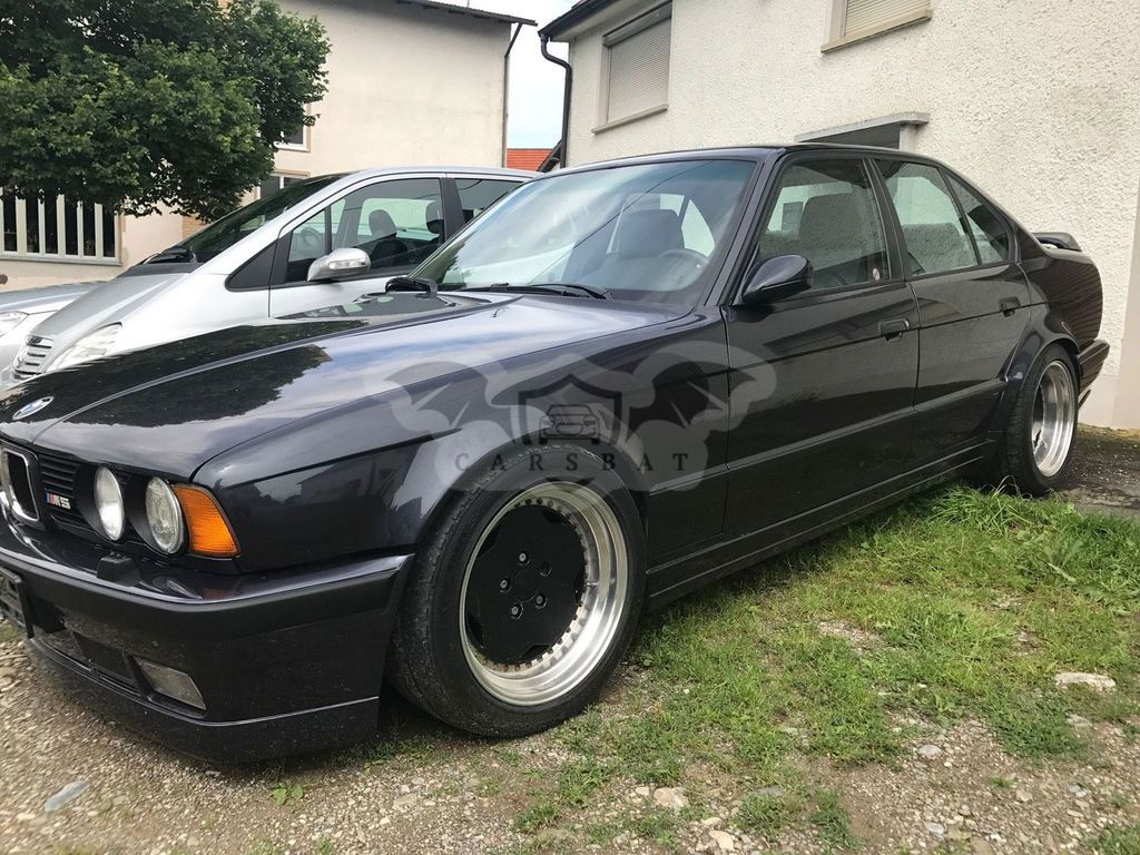 BMW M5 1990
