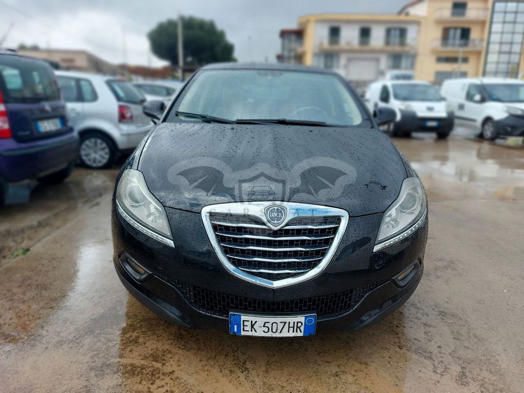 Lancia Delta 2011