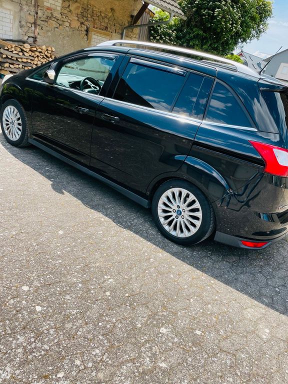 Ford Grand C-Max 2011