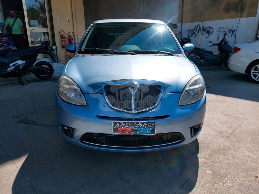 Lancia Ypsilon 2010