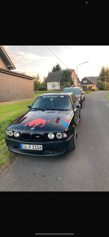 BMW M5 1990
