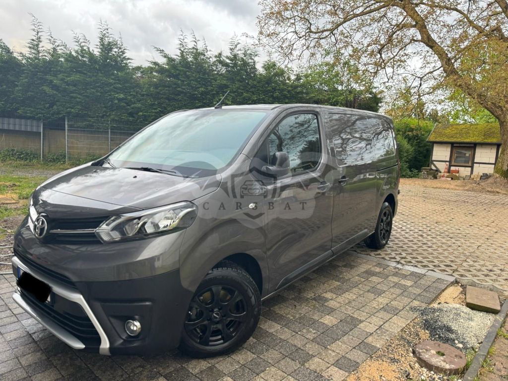 Toyota Verso 2023