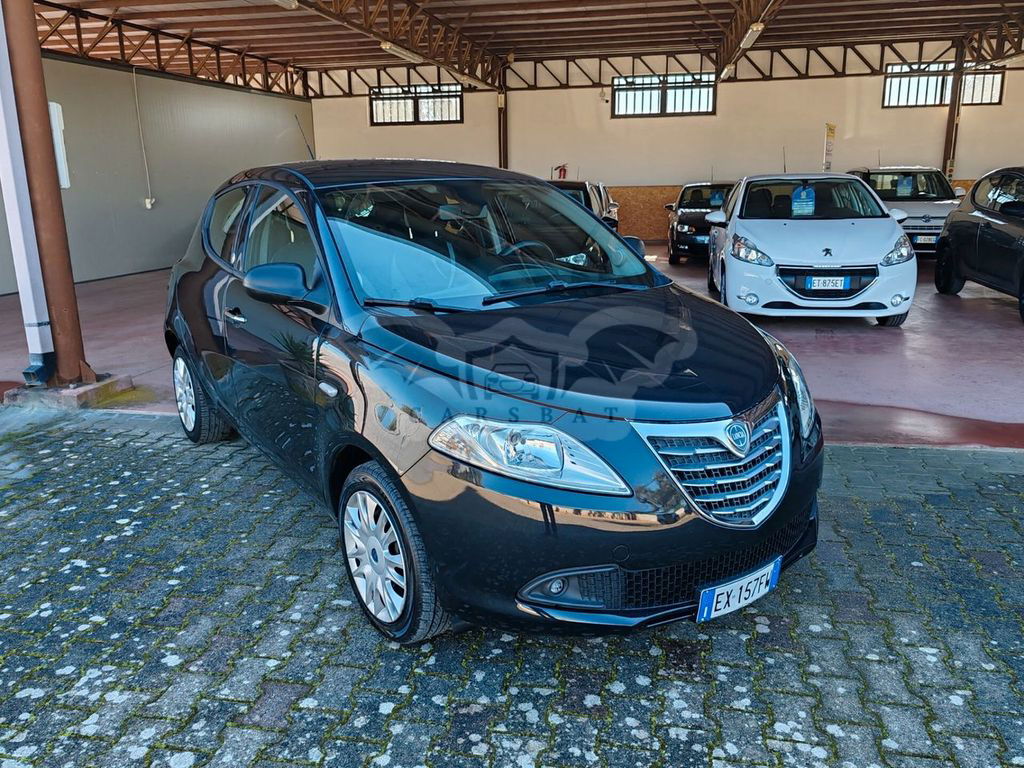 Lancia Ypsilon 2014