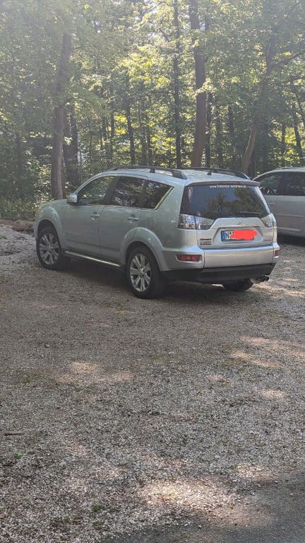Mitsubishi Outlander 2012
