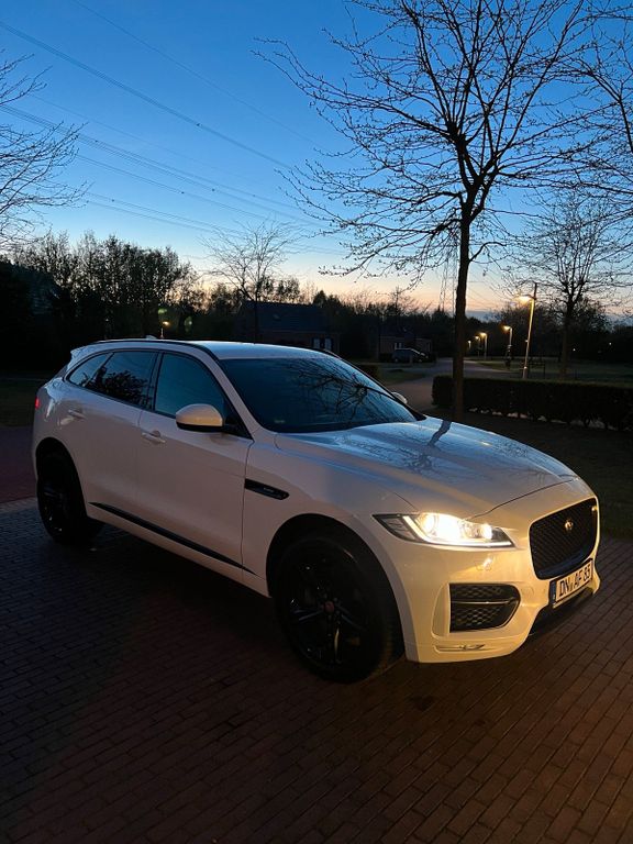 Jaguar F-Pace 2017