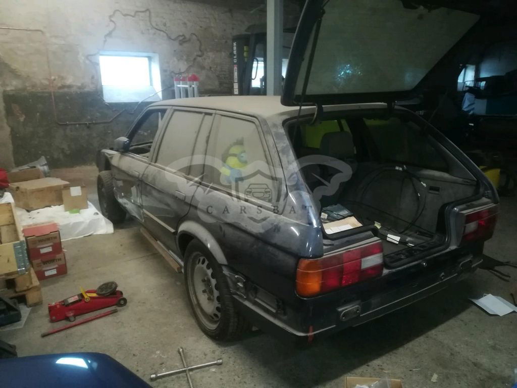BMW M5 1990