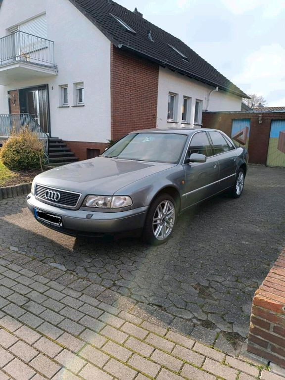 Audi A8 1999