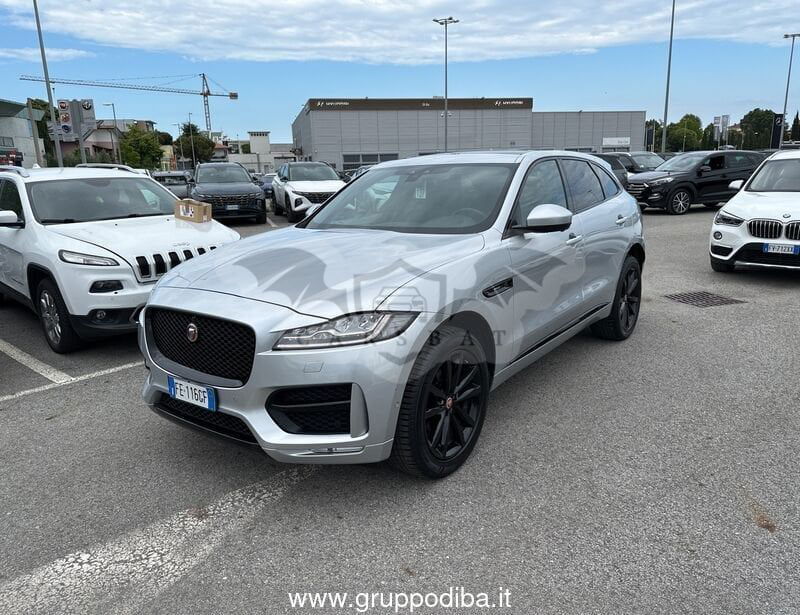 Jaguar F-Pace 2016