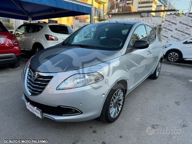 Lancia Ypsilon 2012