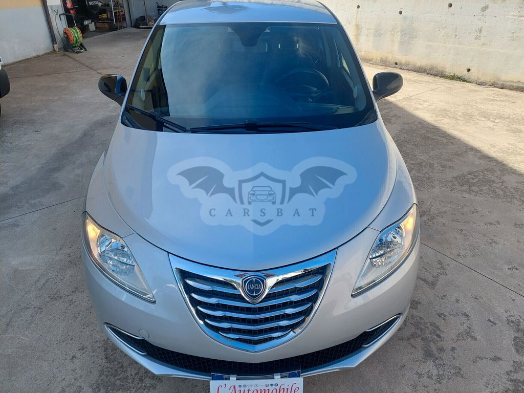 Lancia Ypsilon 2012