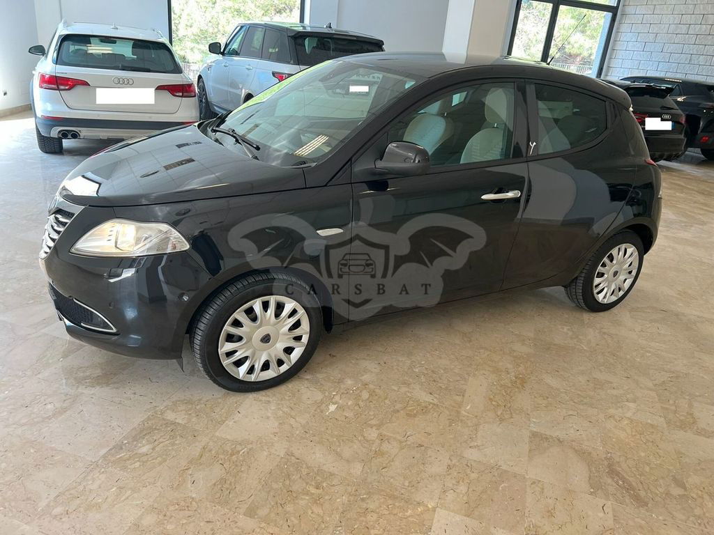 Lancia Ypsilon 2014