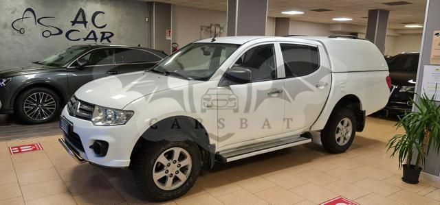 Mitsubishi L200 2015