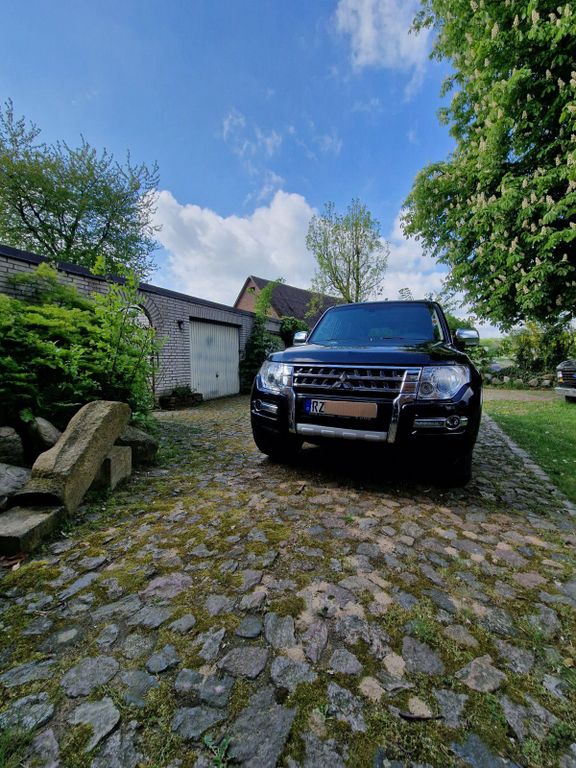 Mitsubishi Pajero 2017